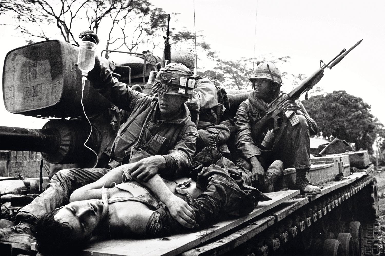 Анатомия военного фотографа: Вьетнам, 1964-75