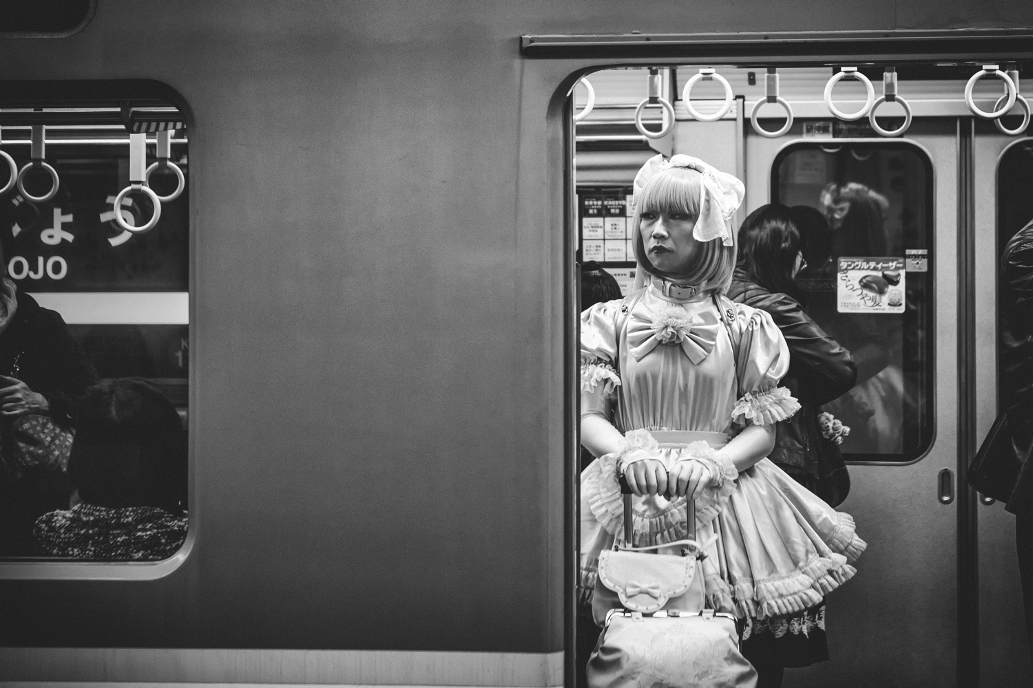 Повседневная жизнь интровертов японского метро